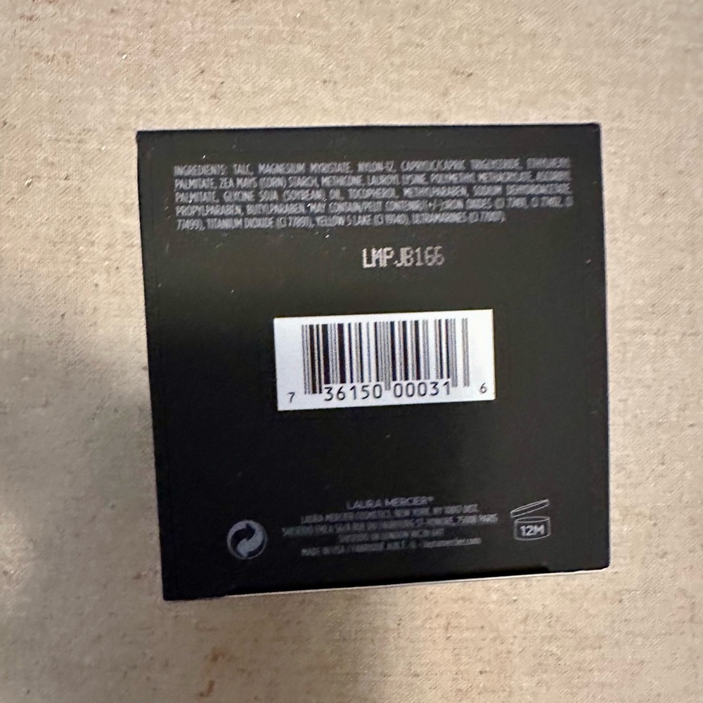 LAURA MERCIER Loose Setting Powder in Translucent NEW - Picture 11 of 12